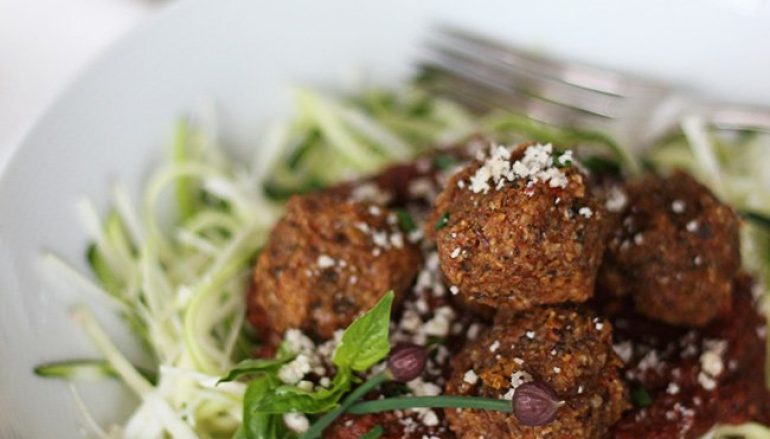 Raw Spaghetti and Veggie Balls