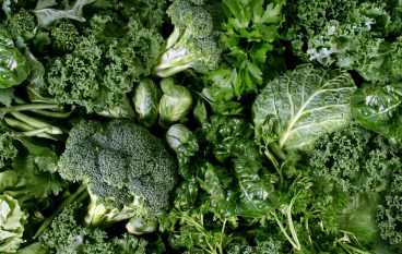 Learn to Love Leafy Greens: Increase Your Intake With These 7 Simple Tips