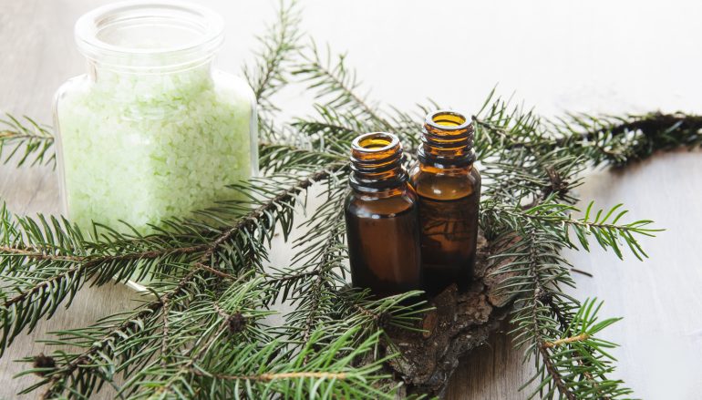Stressed and tired? 5 Essential oils to soothe your spirit this winter!