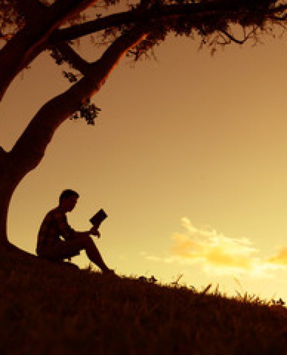 5 Health Benefits of Reading