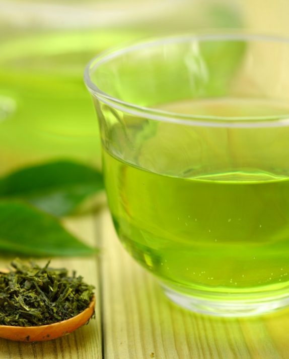 Drinking Green Tea On An Empty Stomach: Yay or Nay?