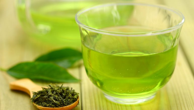 Drinking Green Tea On An Empty Stomach: Yay or Nay? | Yoga Digest