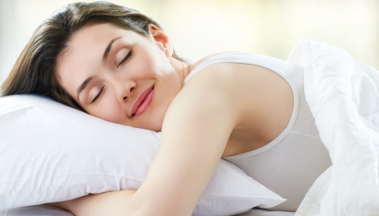 A Holistic Approach to a Better Night’s Sleep (Infographic)