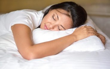 Tired of Feeling Sleep Deprived? 6 Steps to Snoozing Soundly