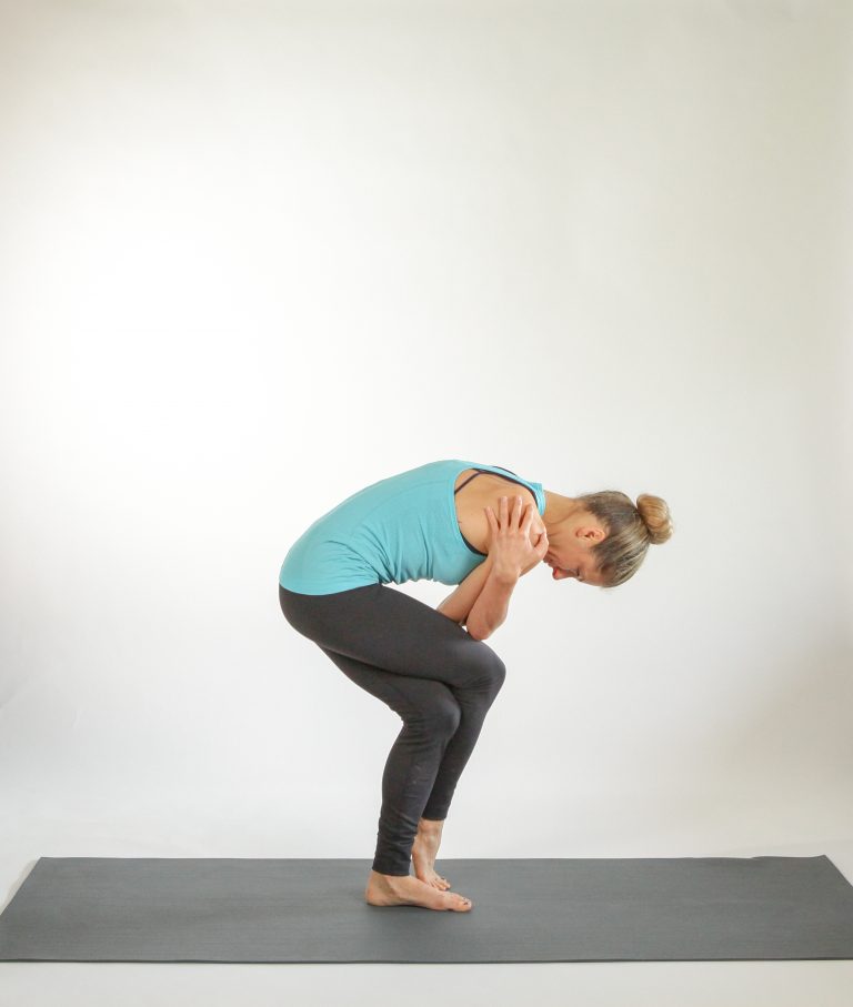 9 Essential Yoga Poses for Desk Workers | Yoga Digest